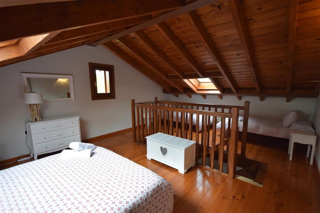 Casa con encanto, jardín, vistas y piscina