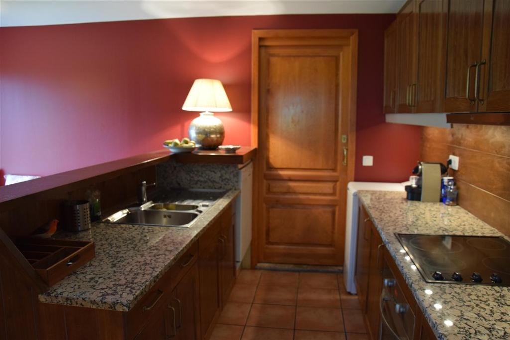 Casa con encanto, jardín, vistas y piscina