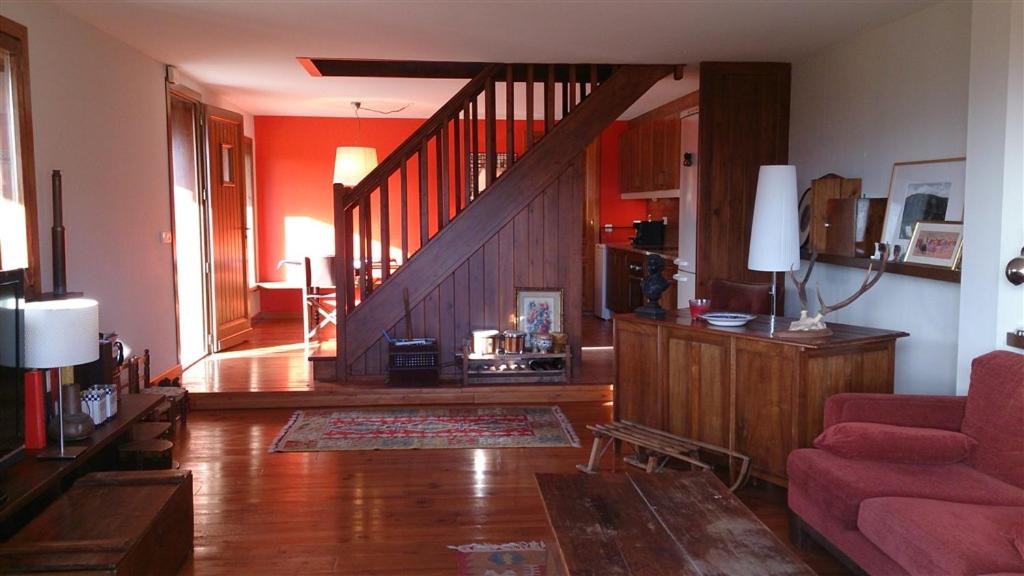 Casa con encanto, jardín, vistas y piscina