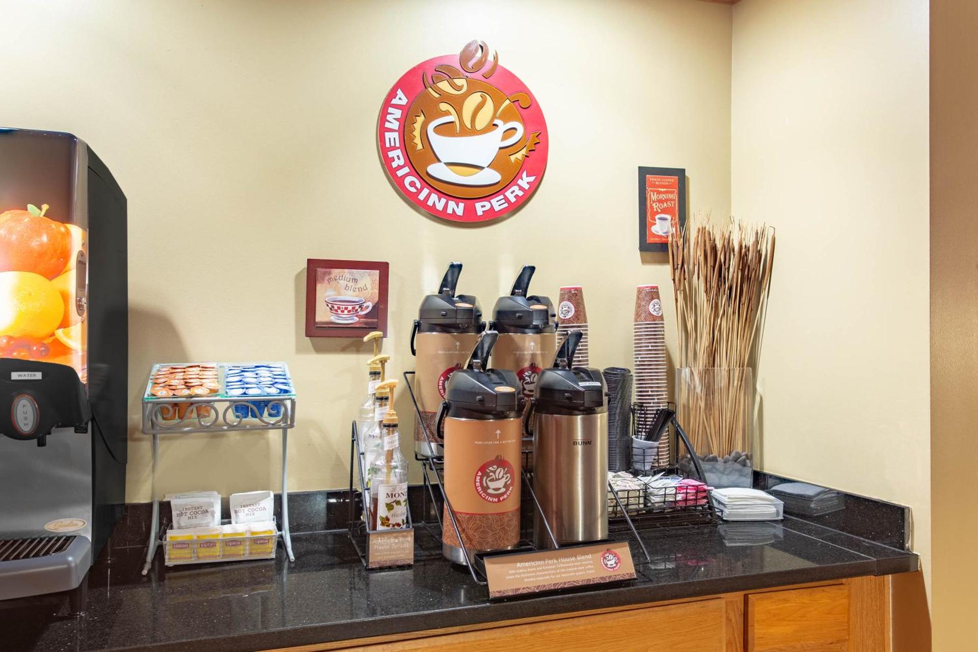 AmericInn by Wyndham Elkhorn Near Lake Geneva