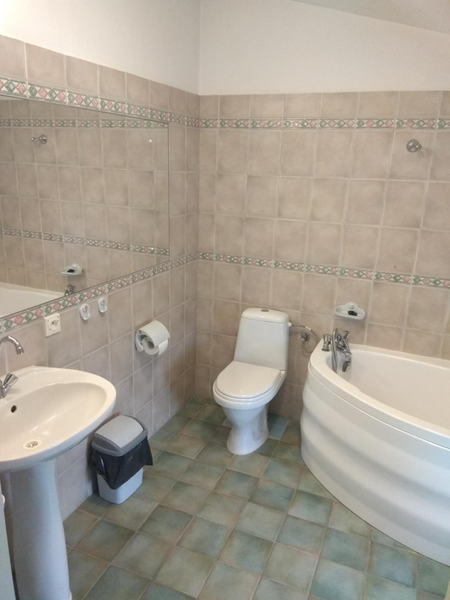 Roskosz Zespół Dworsko Parkowy