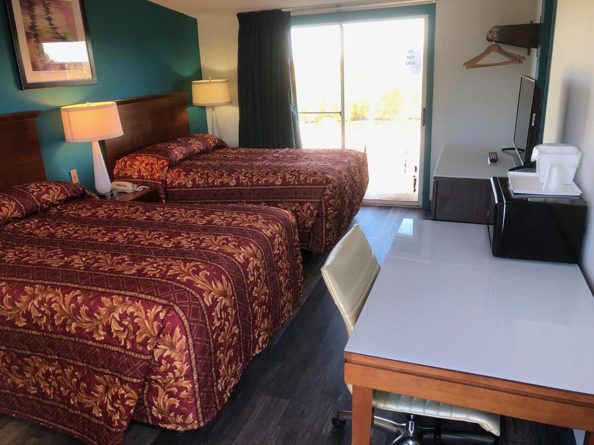 Double Room with Two Double Beds - Non-Smoking