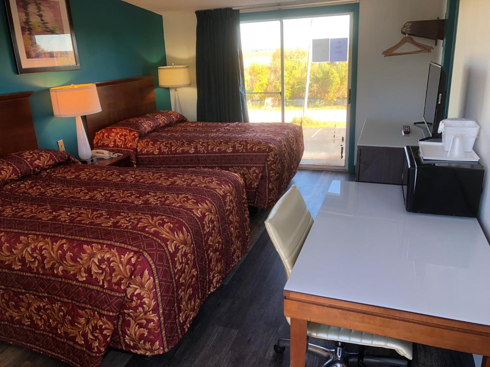 Double Room with Two Double Beds - Non-Smoking