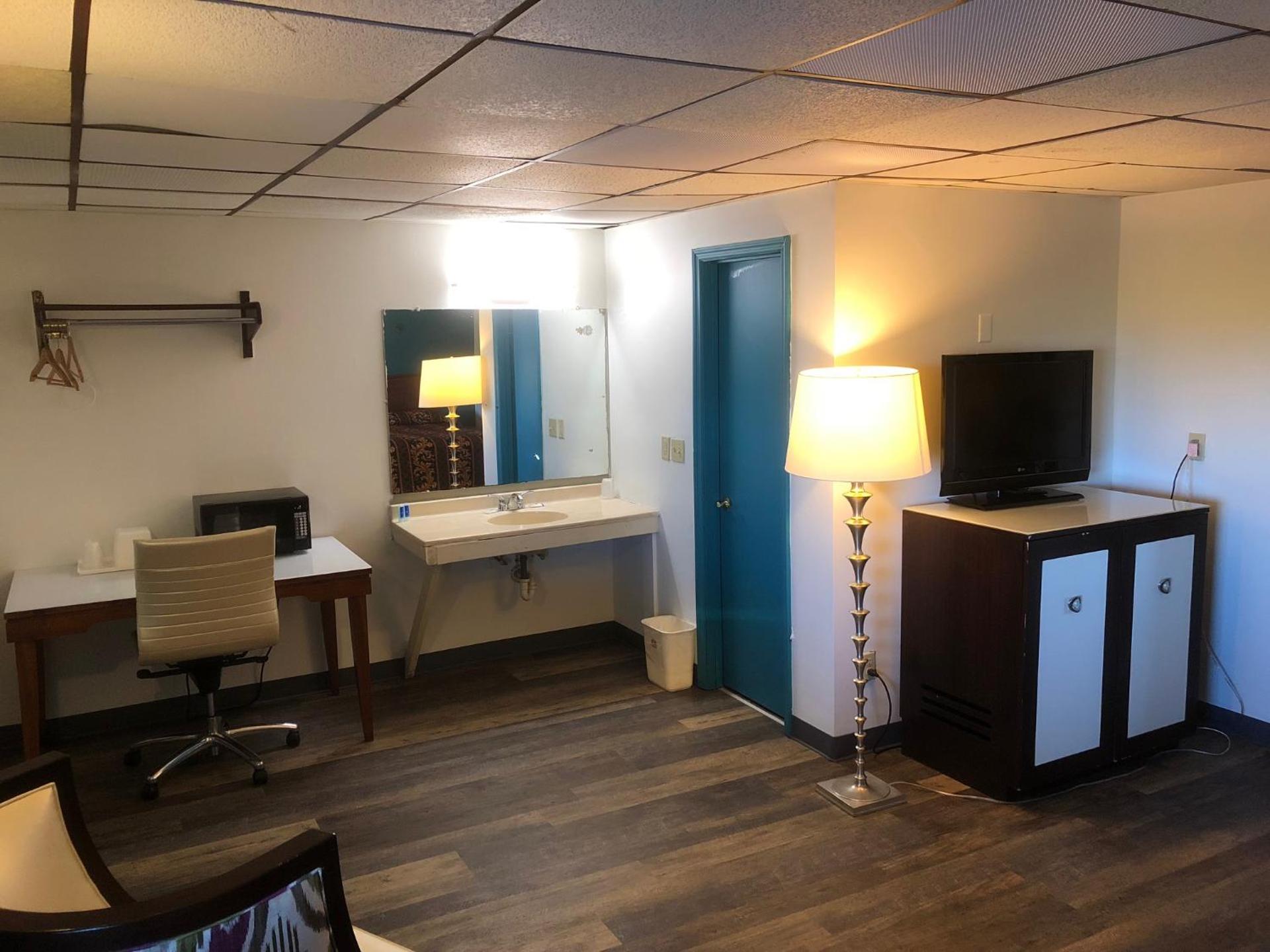 Double Room with Two Double Beds - Smoking