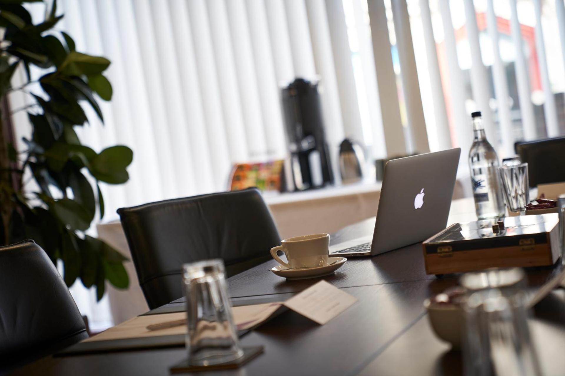 Meeting/conference room