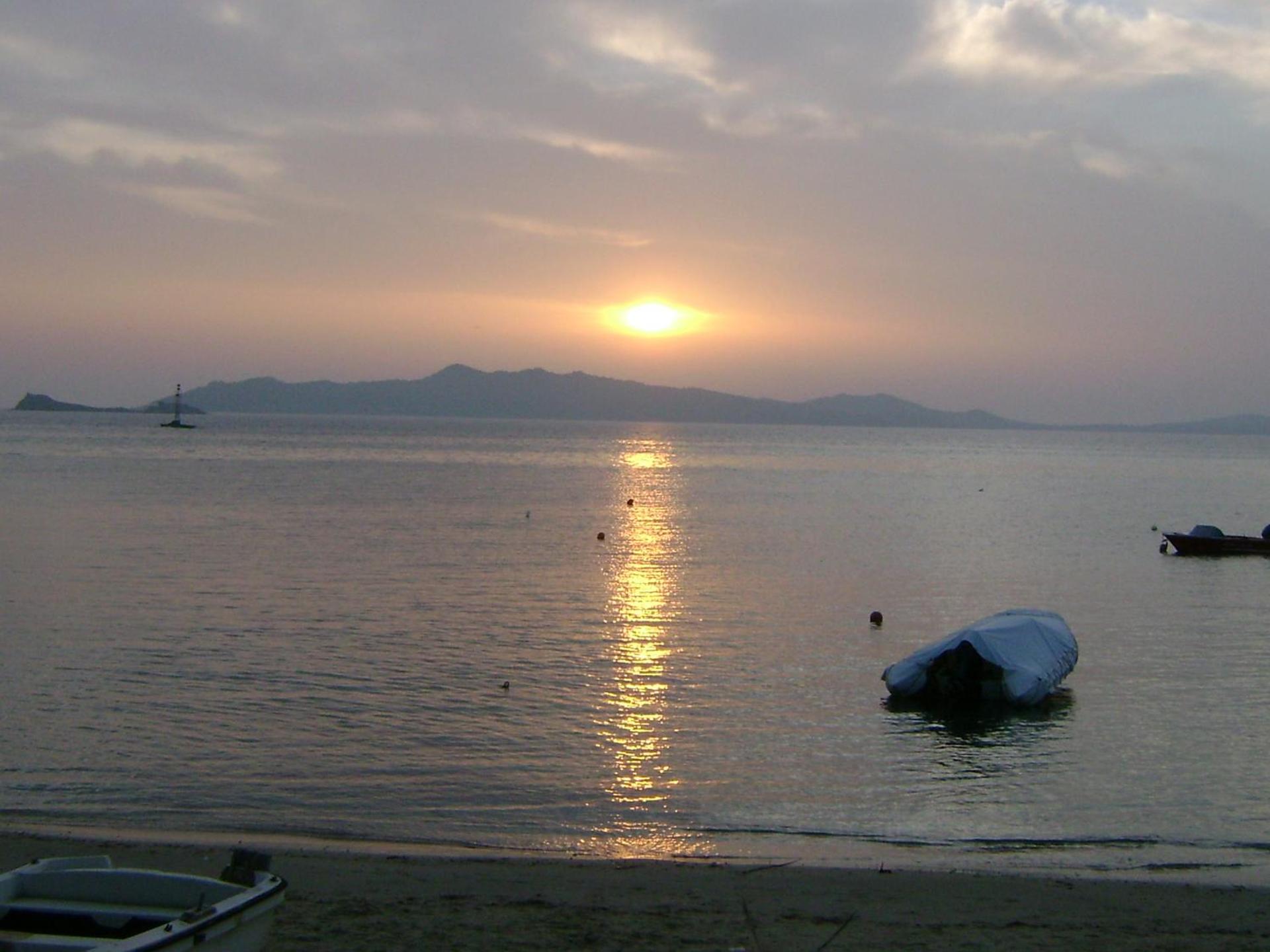 Thanos ,Rooms and Apartments