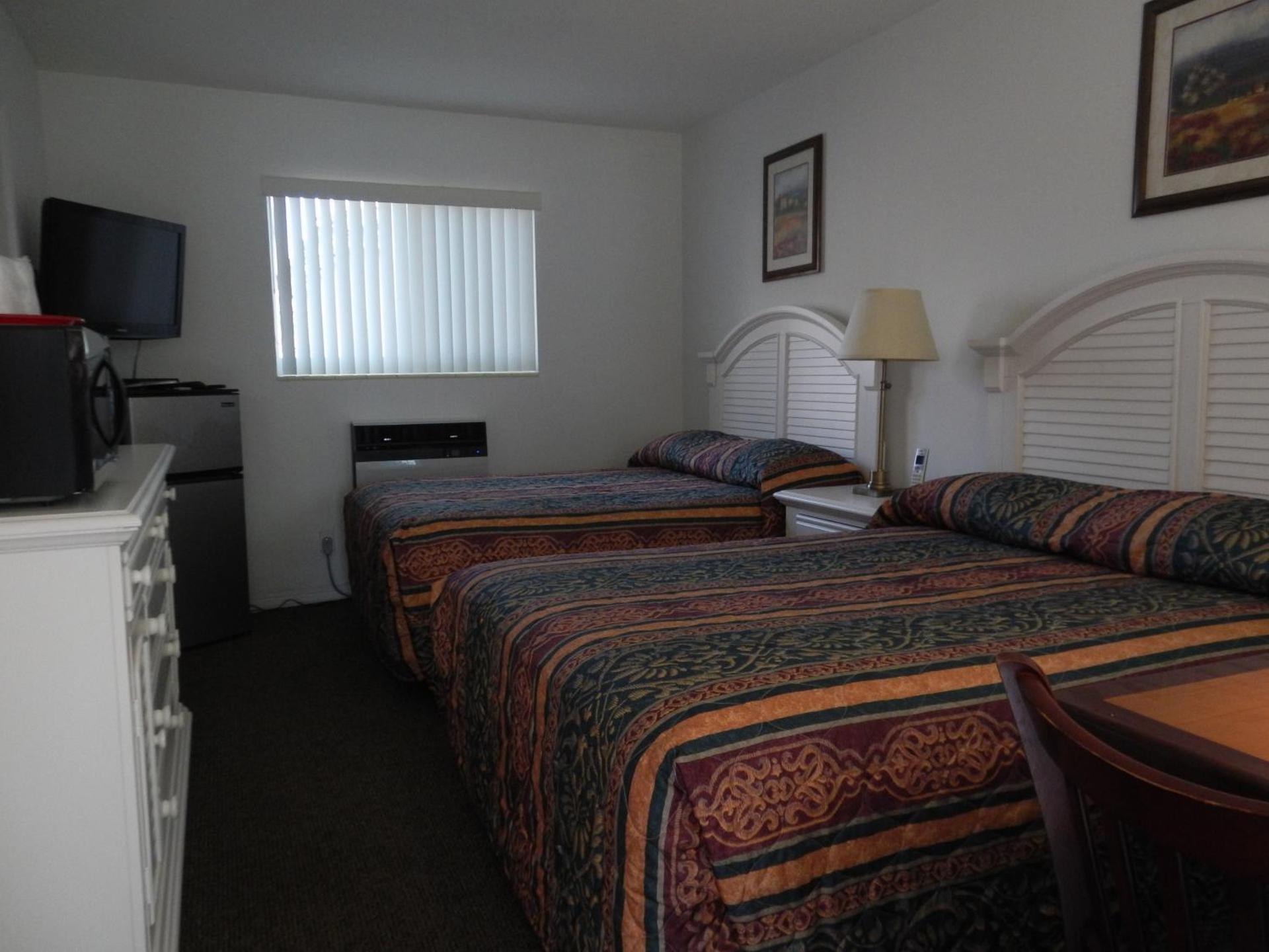 Shell Motel Hollywood