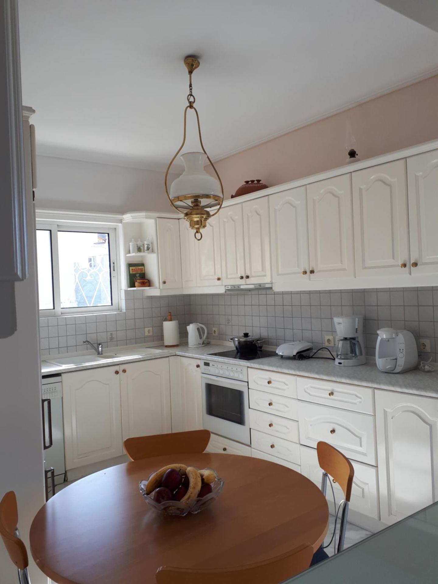 Sea view,big and comfortable appartment in Voula