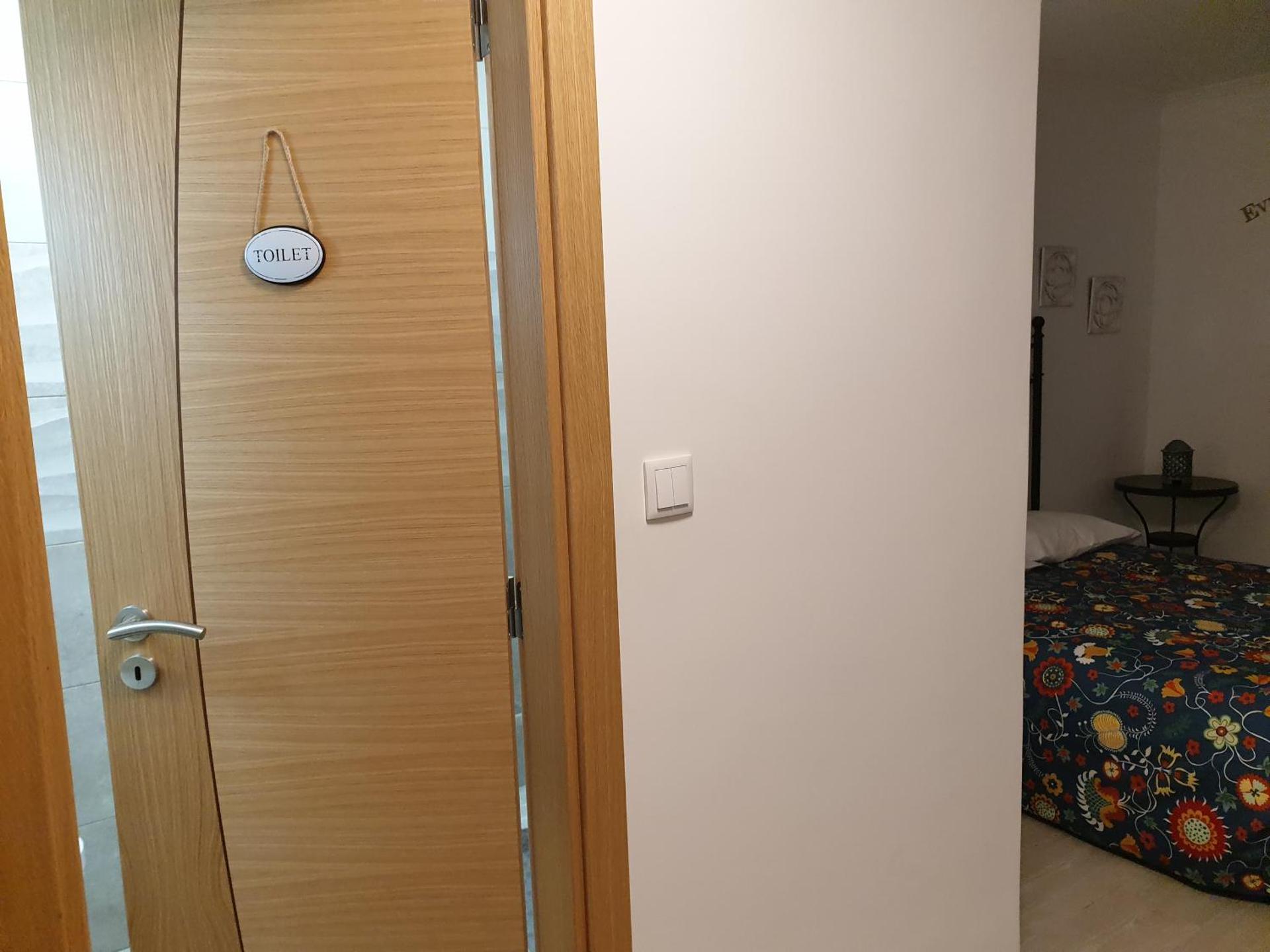 Lisbon Hostel Terminal 4