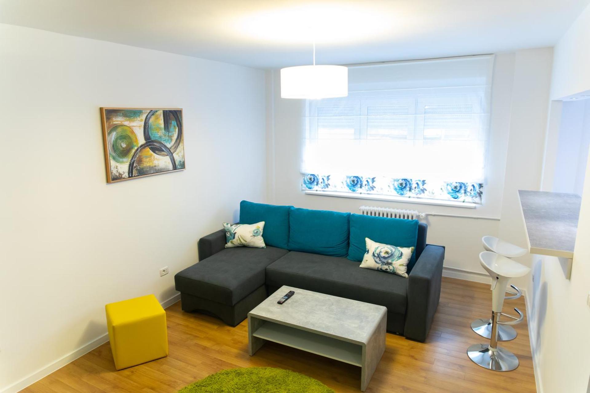 Communal lounge/ TV room