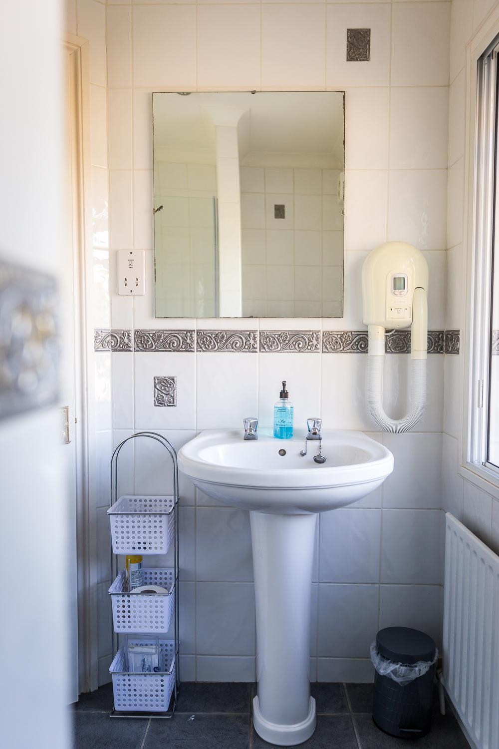 Superior One-Bedroom Apartment