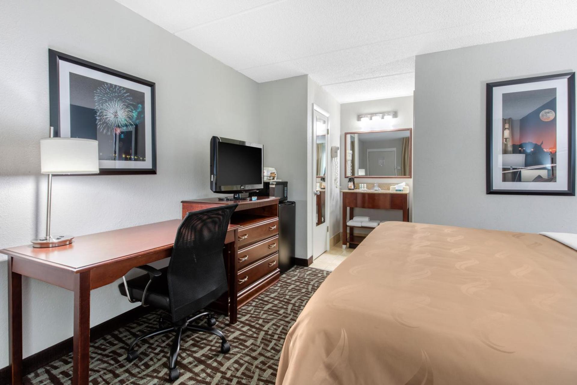 King Room - Non-Smoking