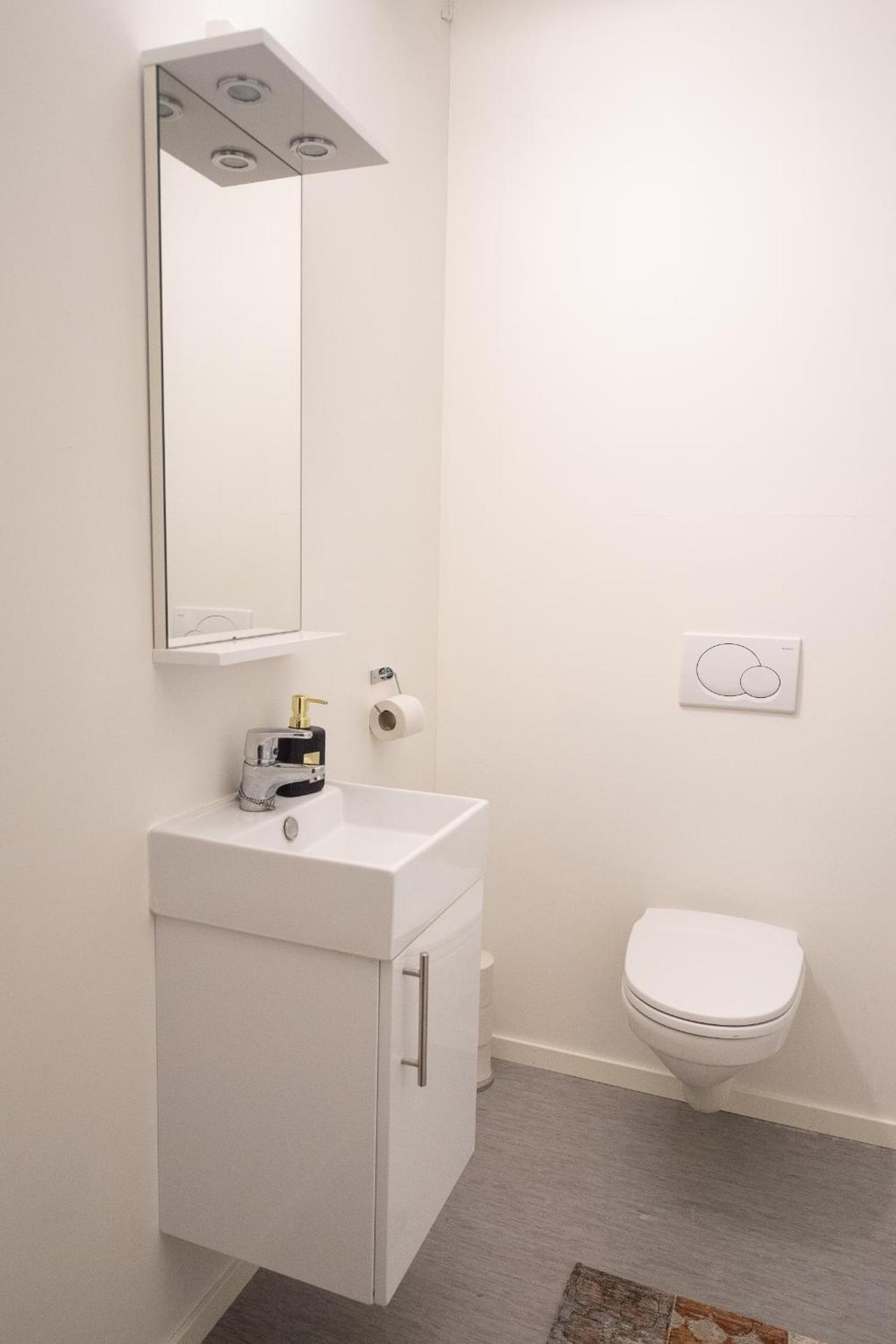 Kristina Apartment & Alma House