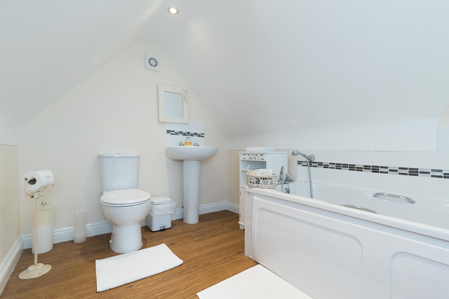 Whitethorn Bed and Breakfast