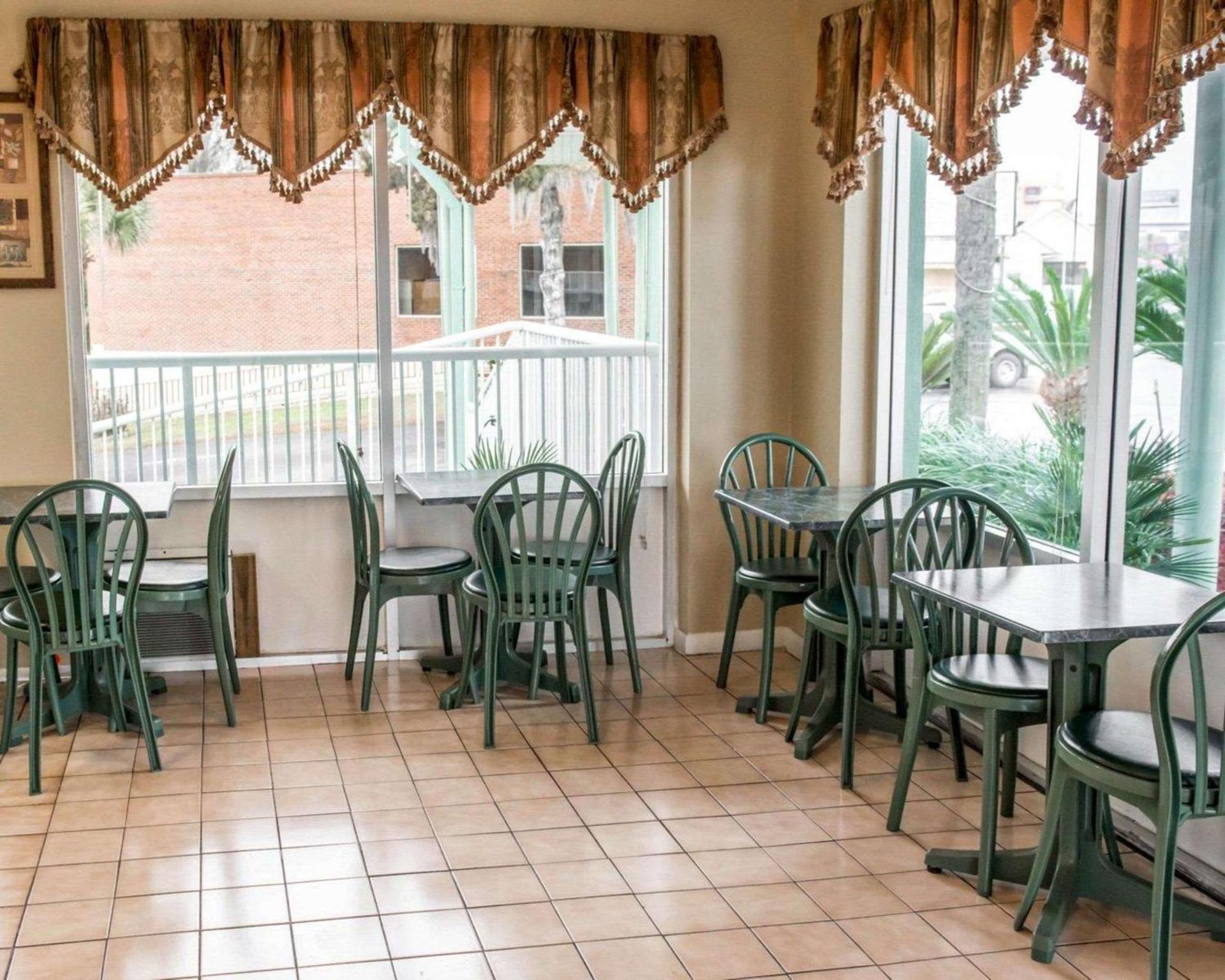 Restaurant/places to eat