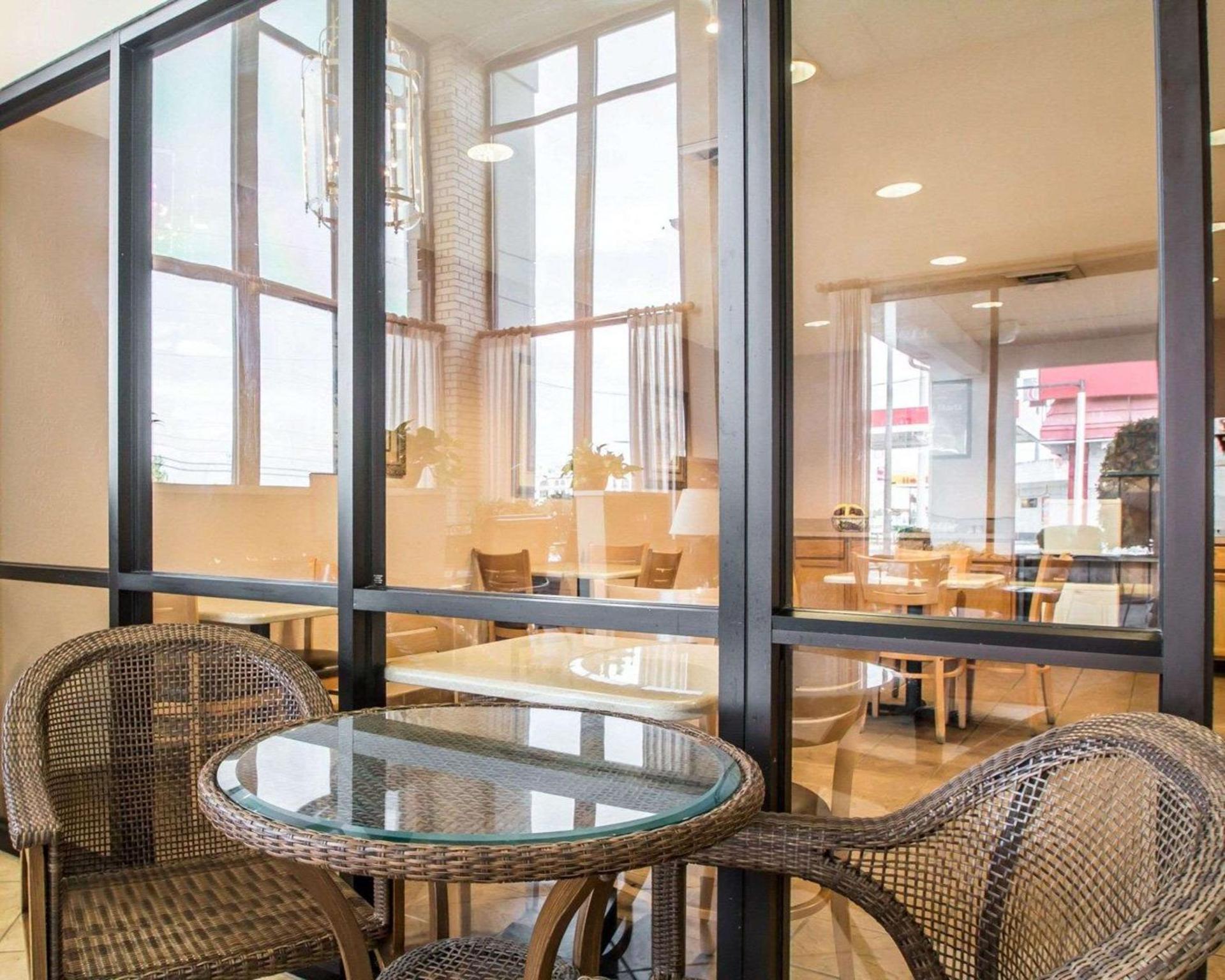 Restaurant/places to eat