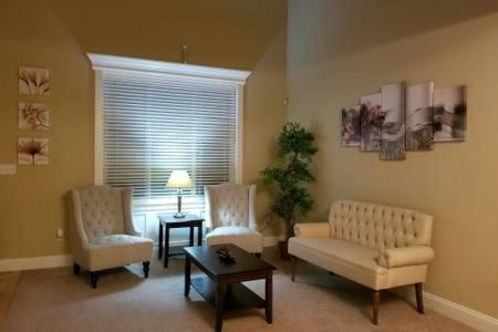 JOFER Seattle/Renton Home