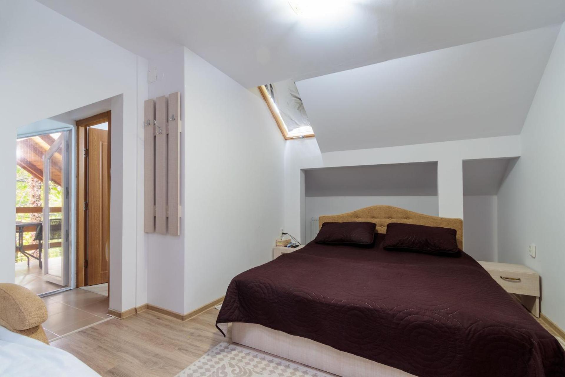 Triple Room with Terrace