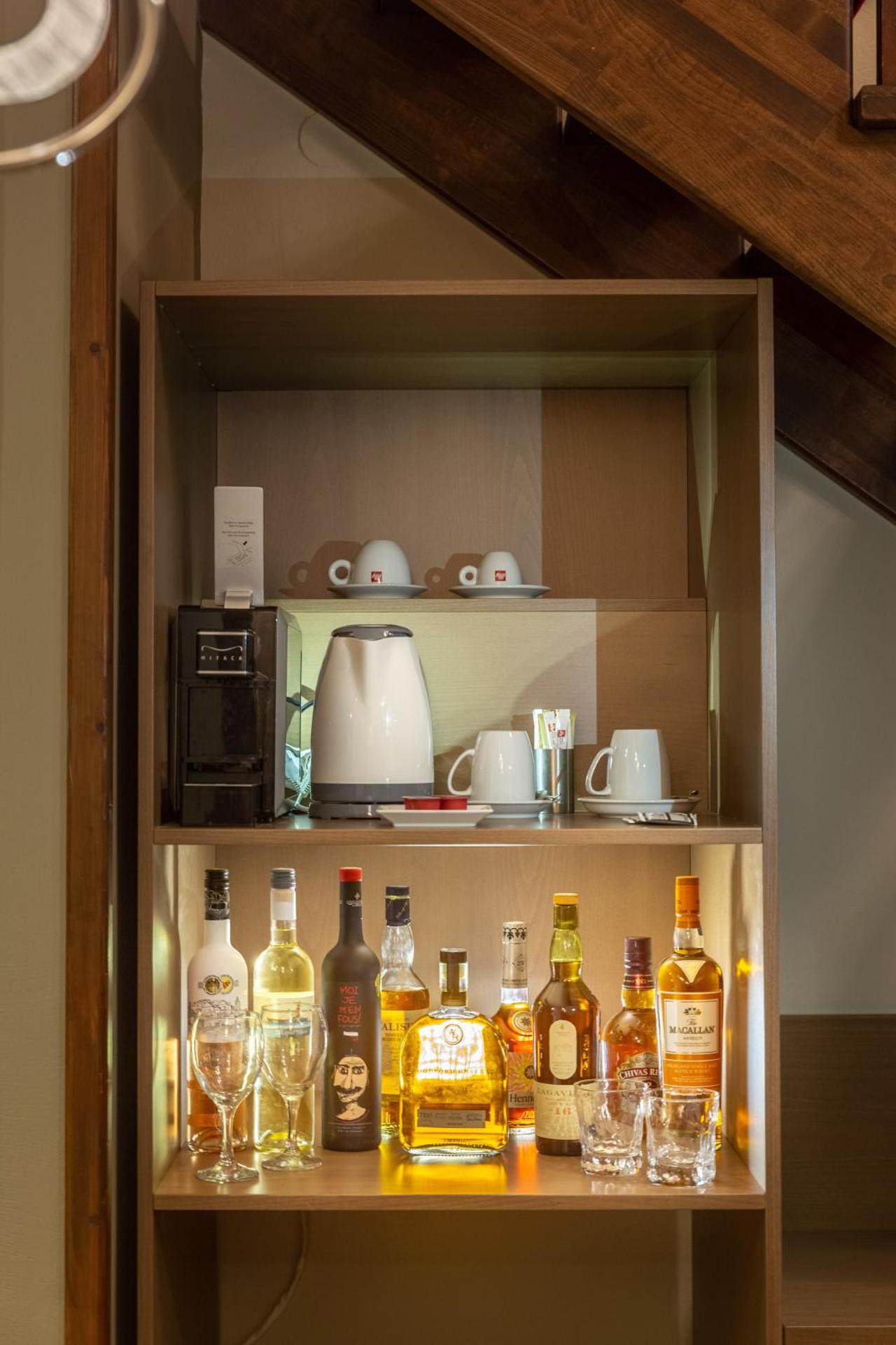 Coffee/tea facilities