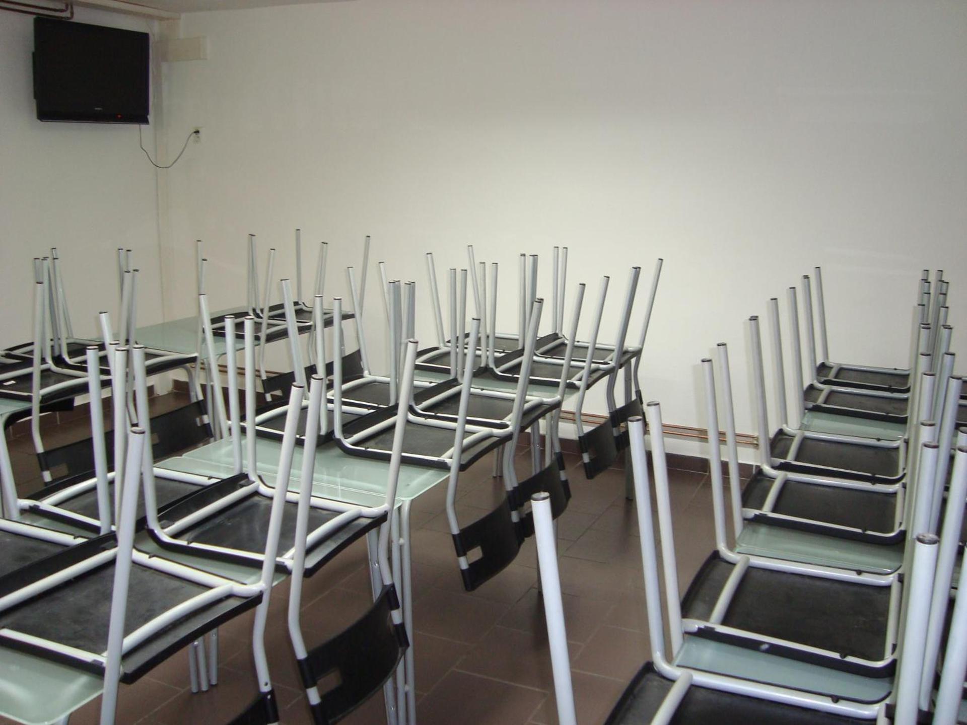 Communal lounge/ TV room