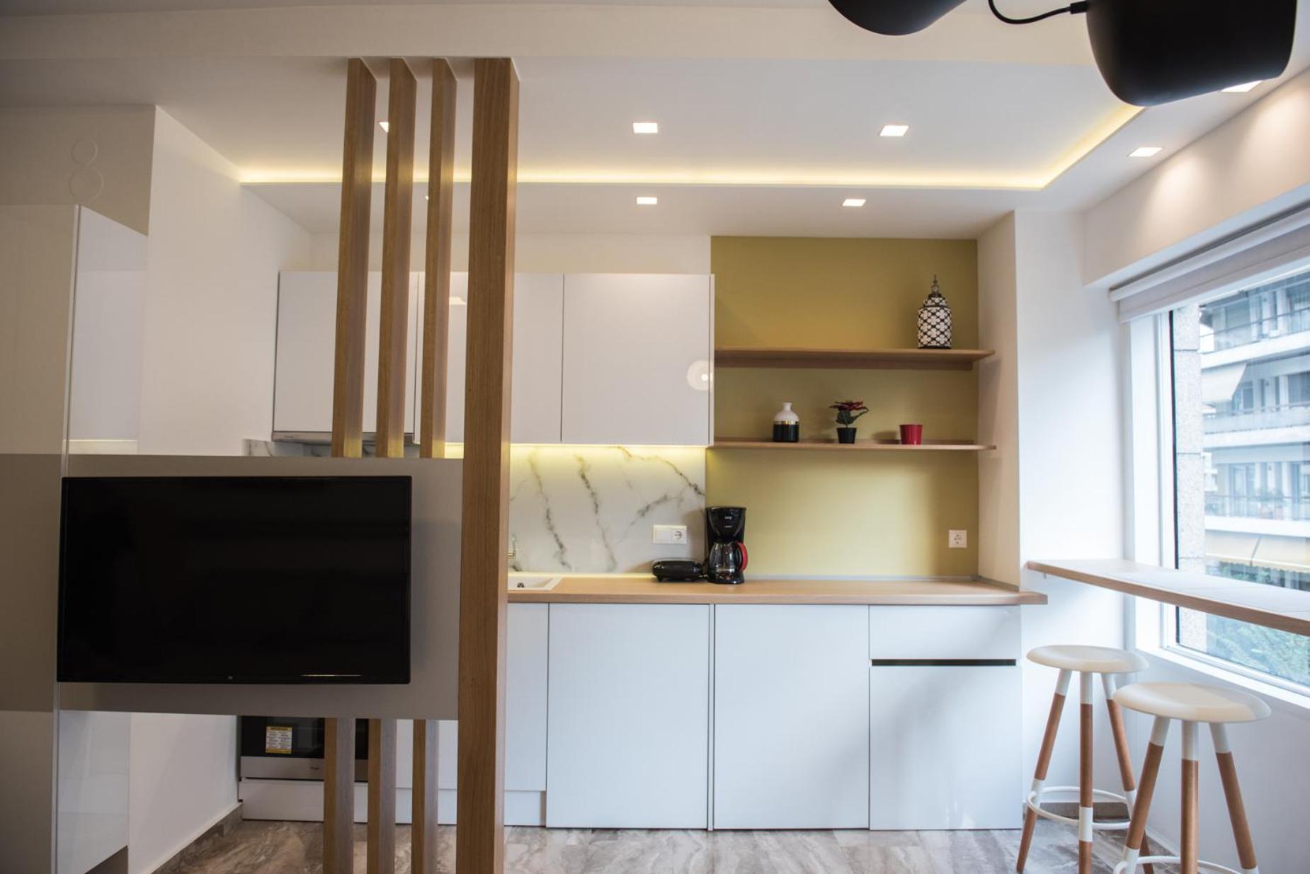 Violet #colony_White_Tower