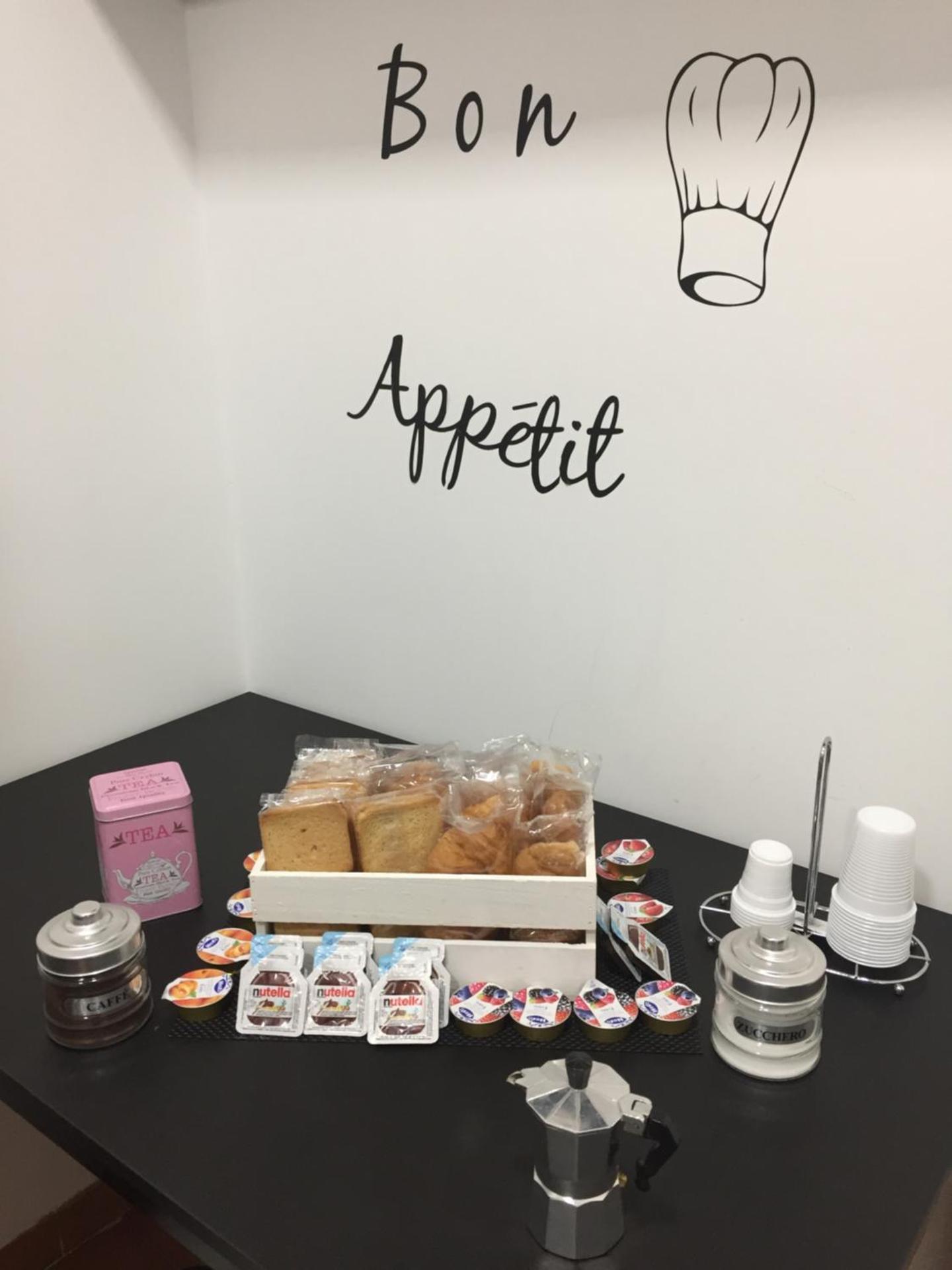 Coffee/tea facilities