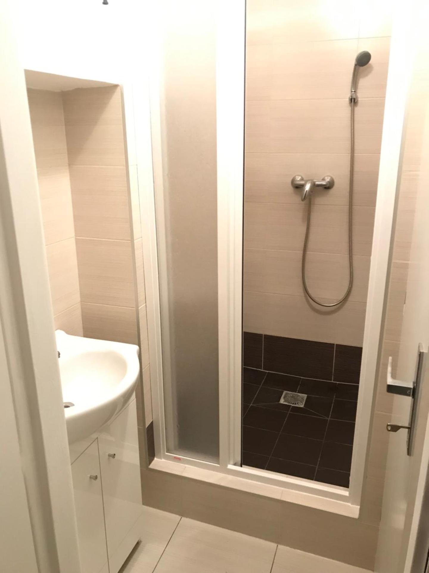 Old Town Apartments R11