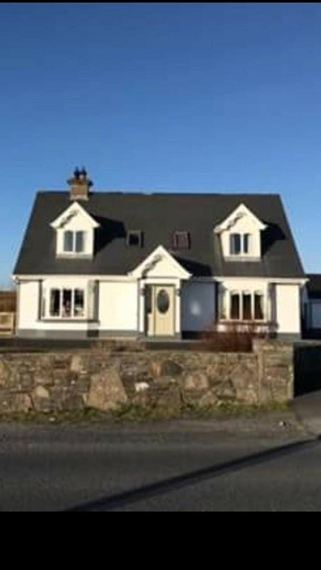 Lorna's Apartment Self Catering Holiday Home