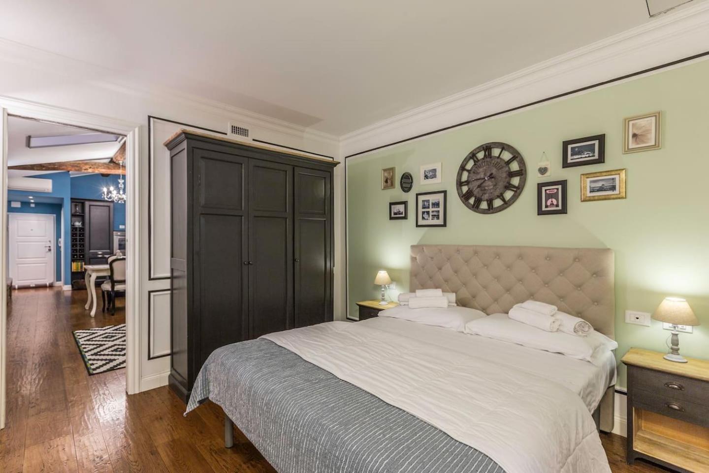 Delightful Carbonesi || The Place Bo Apartments