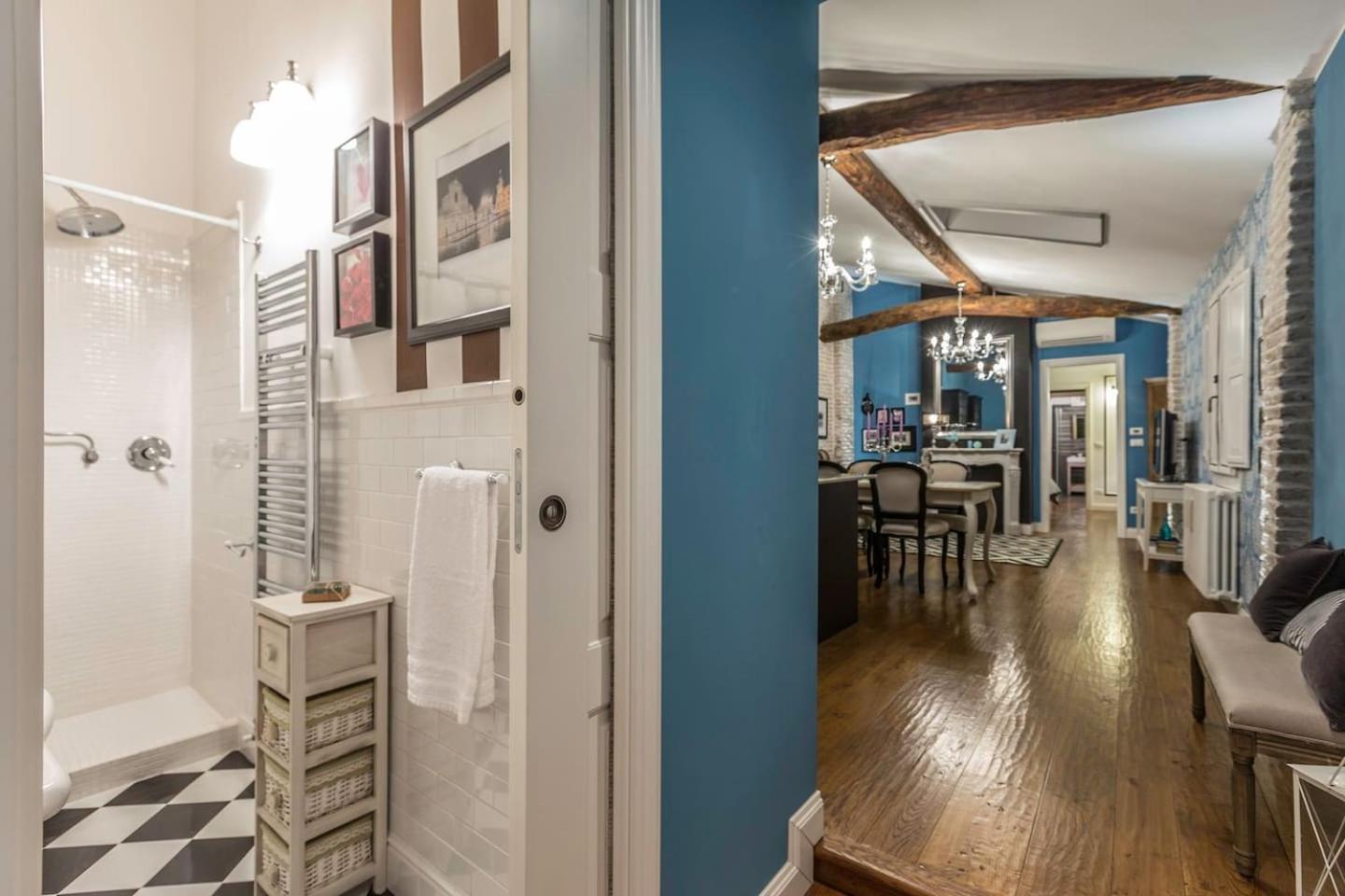 Delightful Carbonesi || The Place Bo Apartments