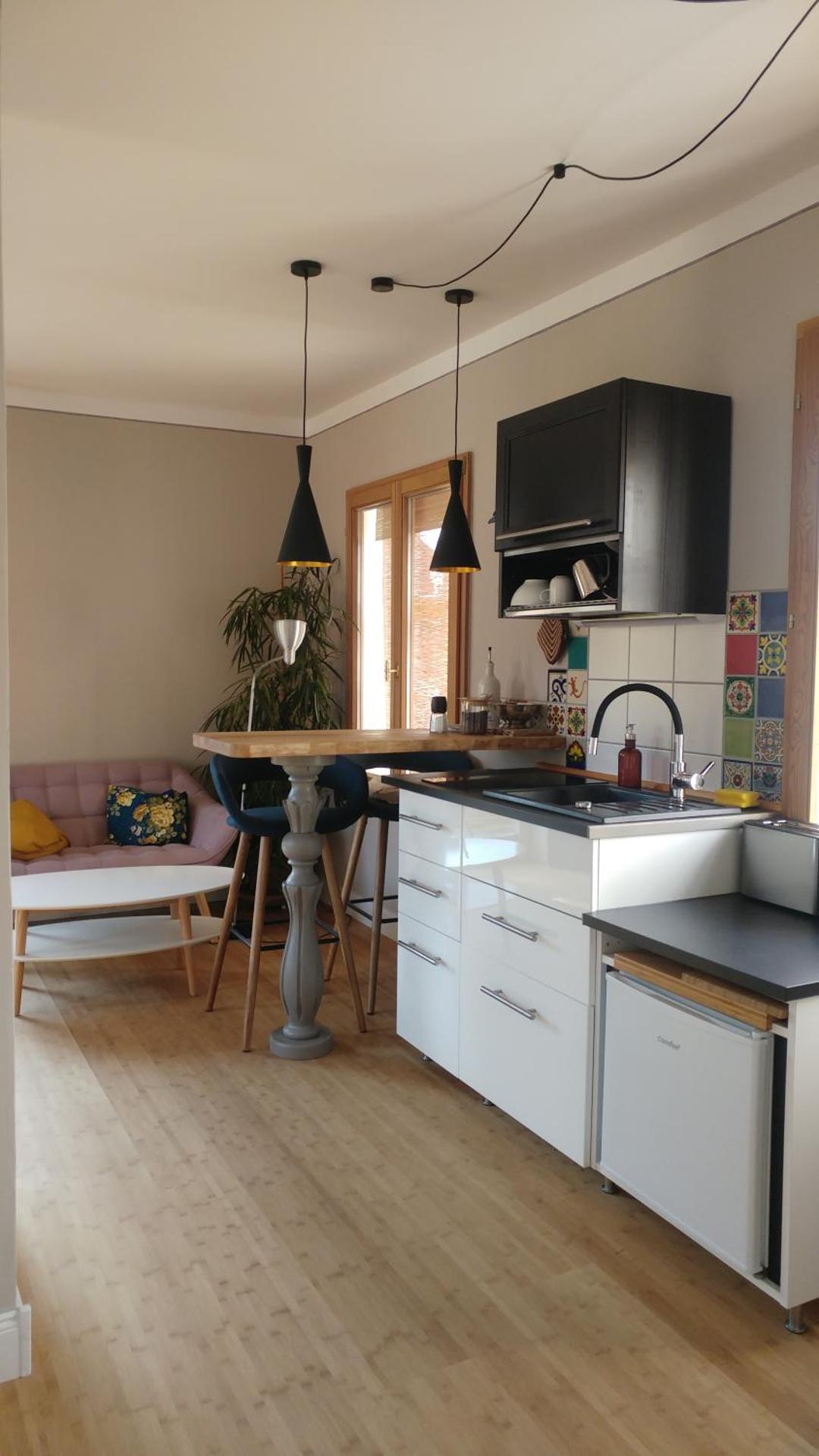 Kitchen or kitchenette