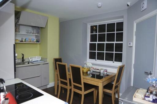 The Spring Bank APARTHOTEL