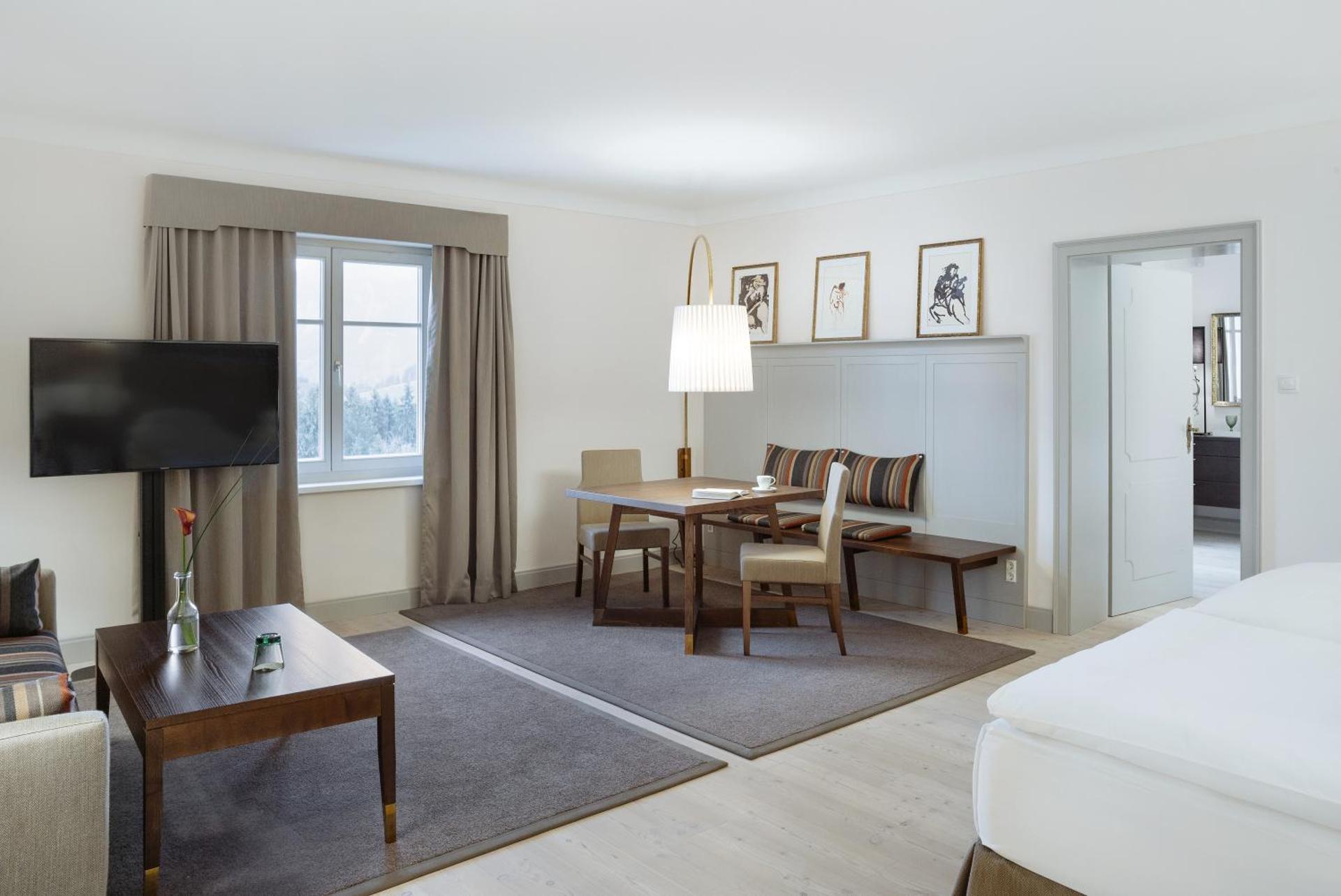 Photo of the whole room