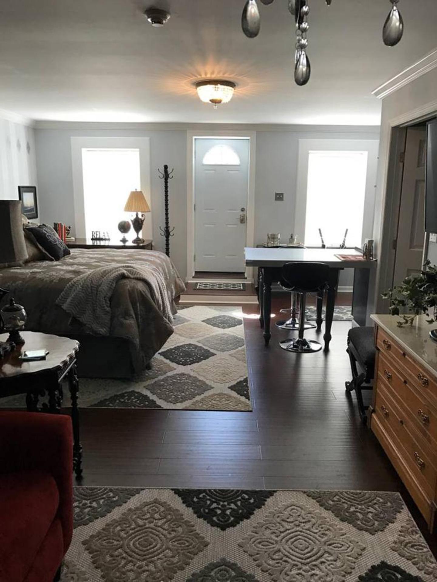 King Studio with Sofa Bed