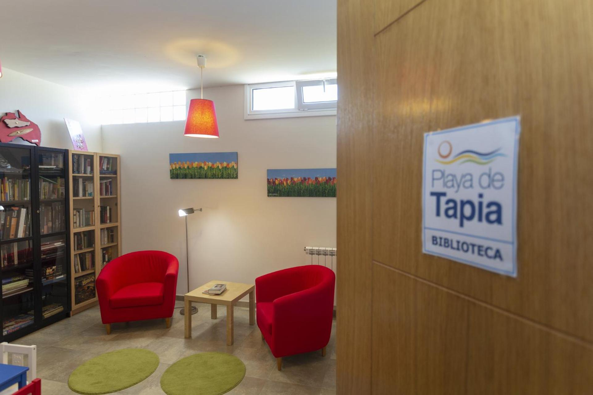 Apartamentos Turísticos Playa de Tapia