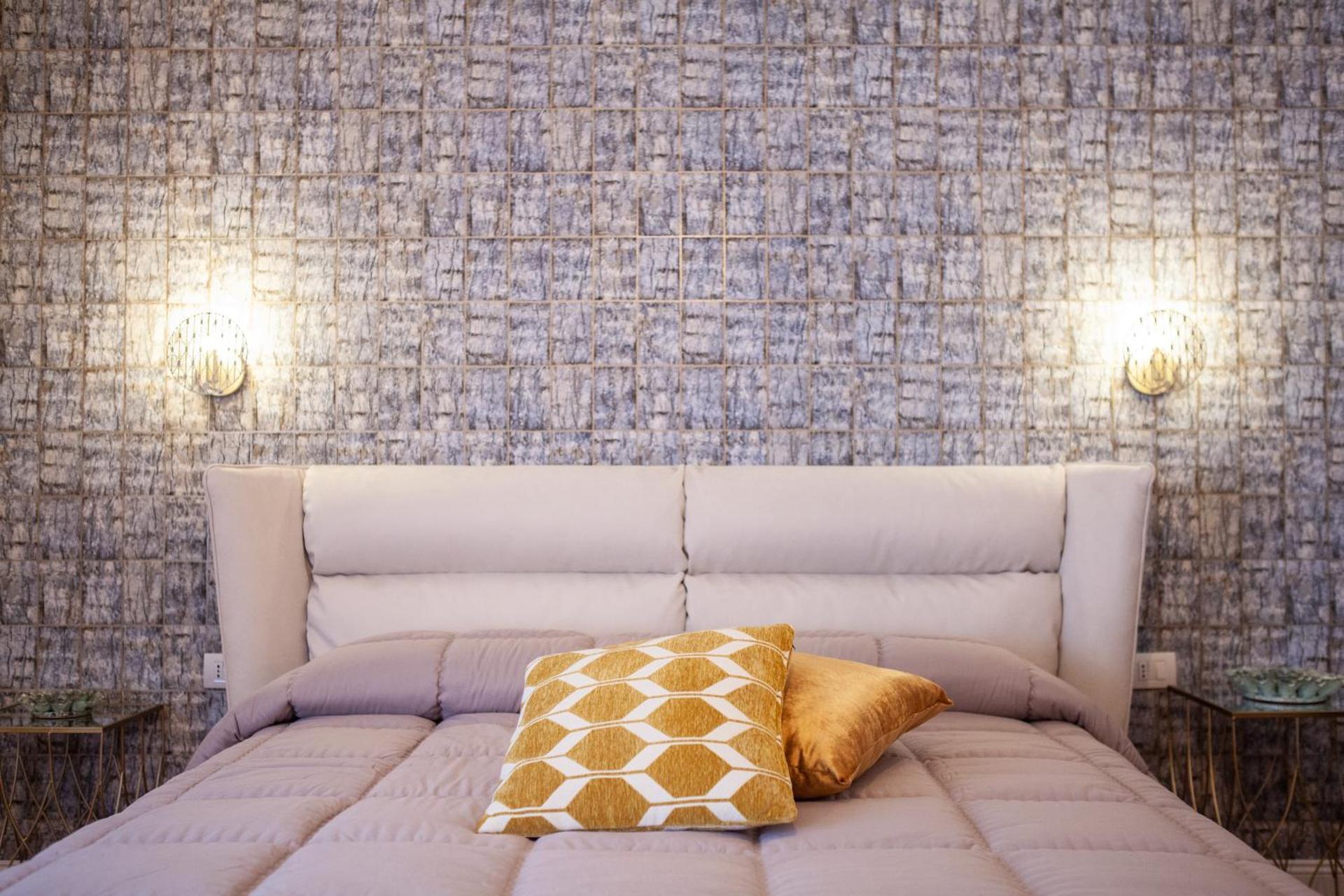 Deluxe Suite with Sauna Access