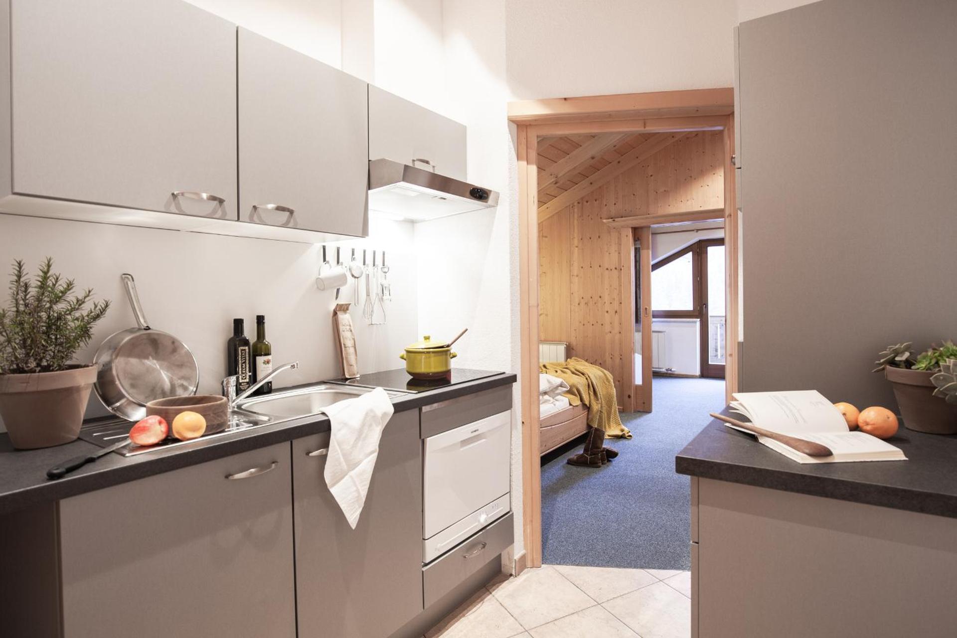 Kitchen or kitchenette