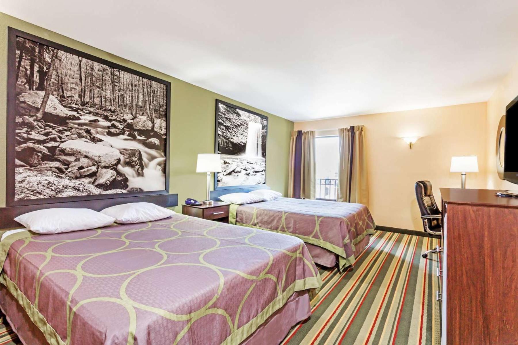 Queen Room with Two Queen Beds - Mobility Access/Non-Smoking