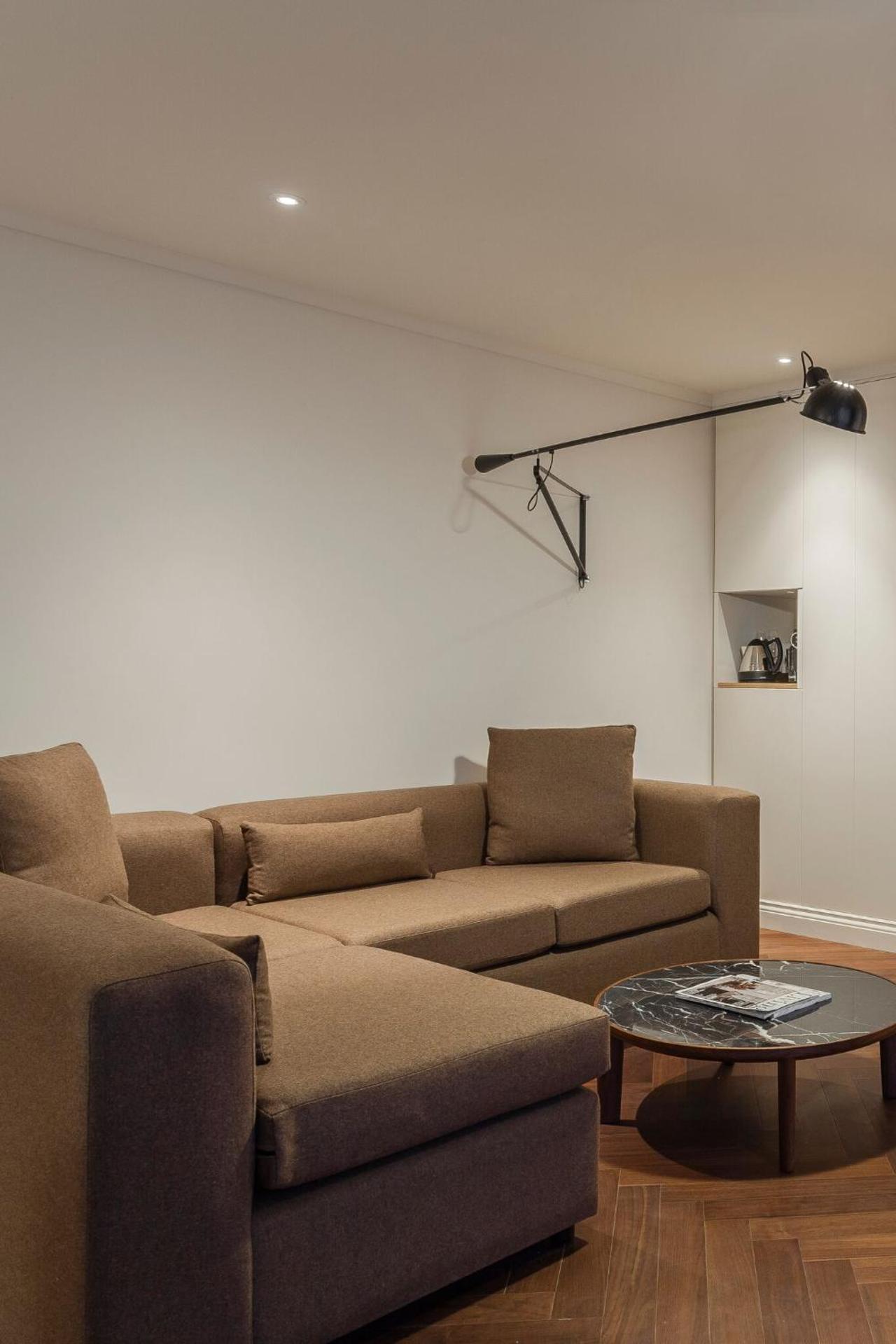 The House Premium Suite