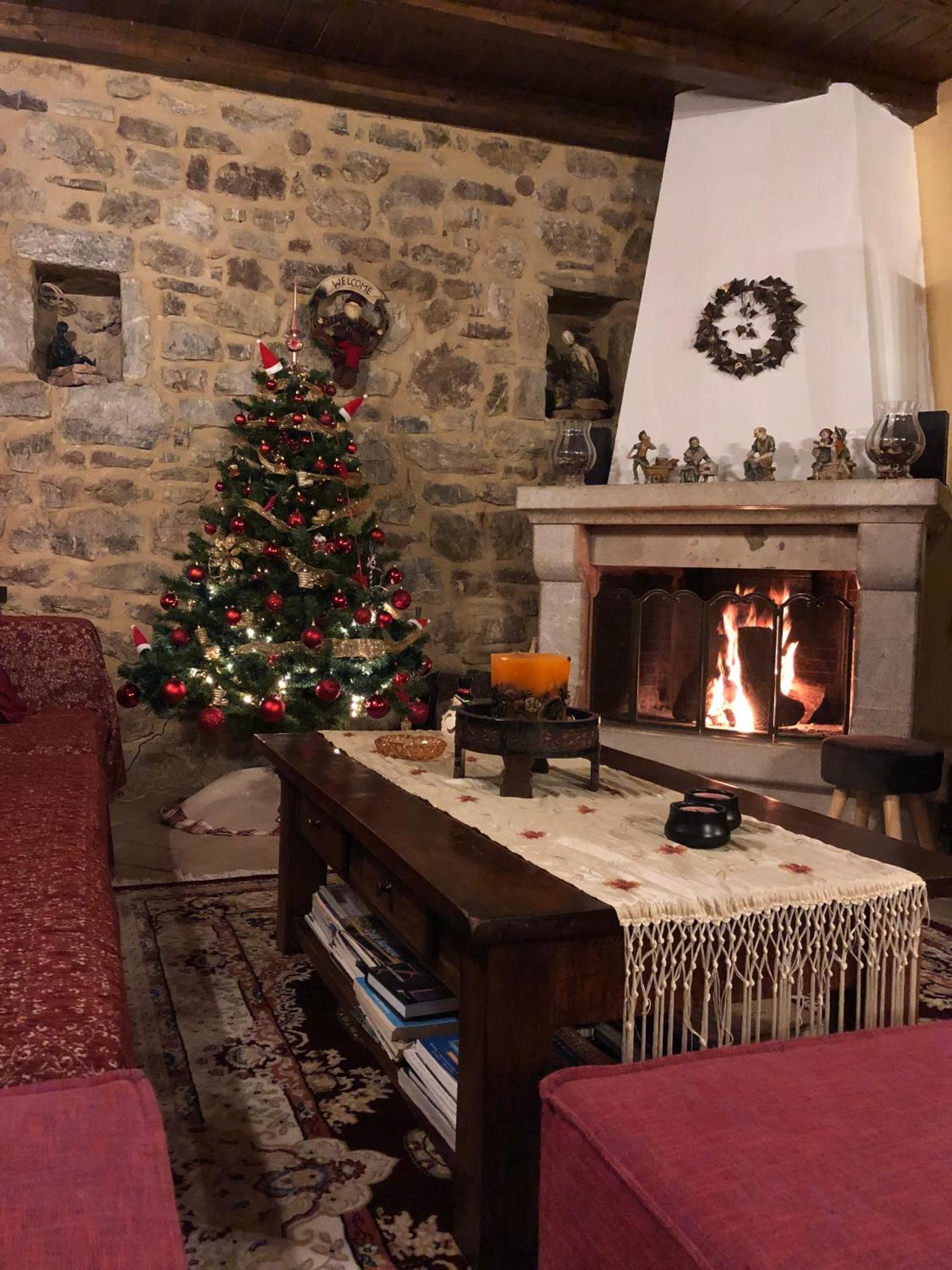 Communal lounge/ TV room