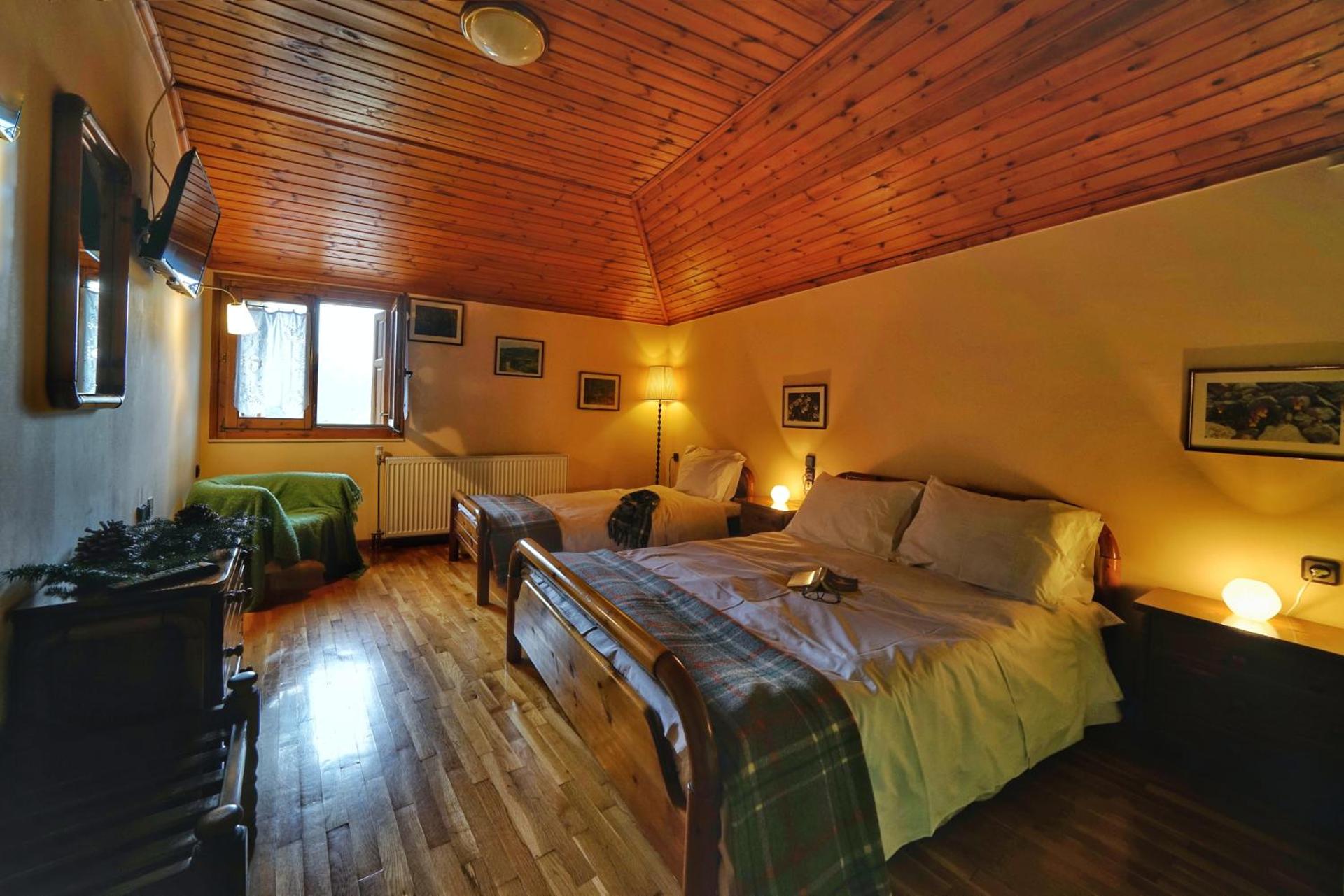 To Balkoni tis Agorianis