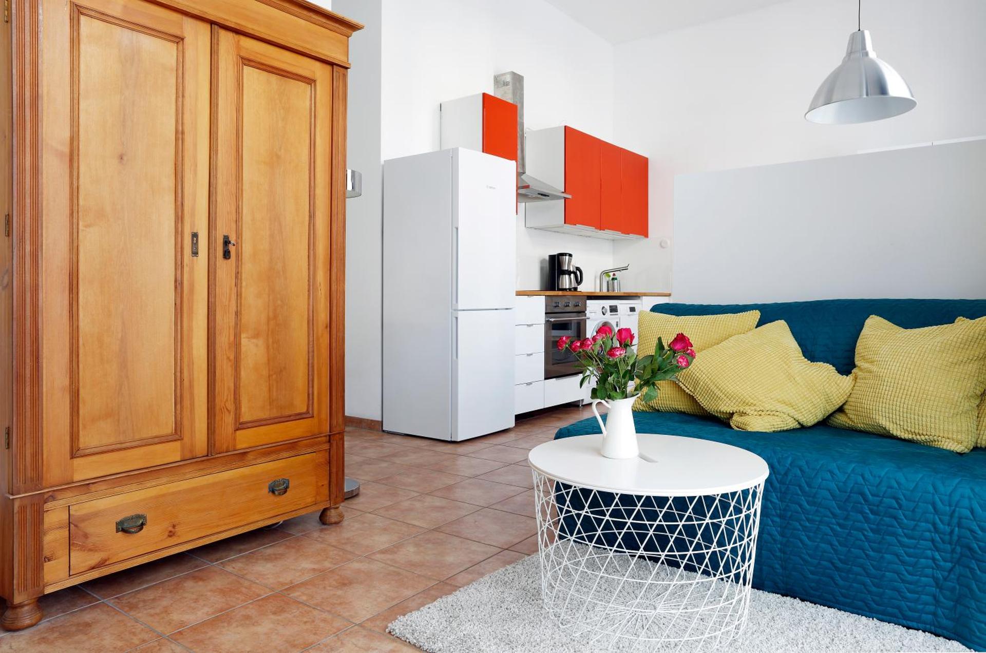 SWINE by ROCKCHAIR Apartments l SUPERHOST Status l Cozy Family & Business Flair in City Center "Mitte" Modern Studio Boxspringbed welcomes you!