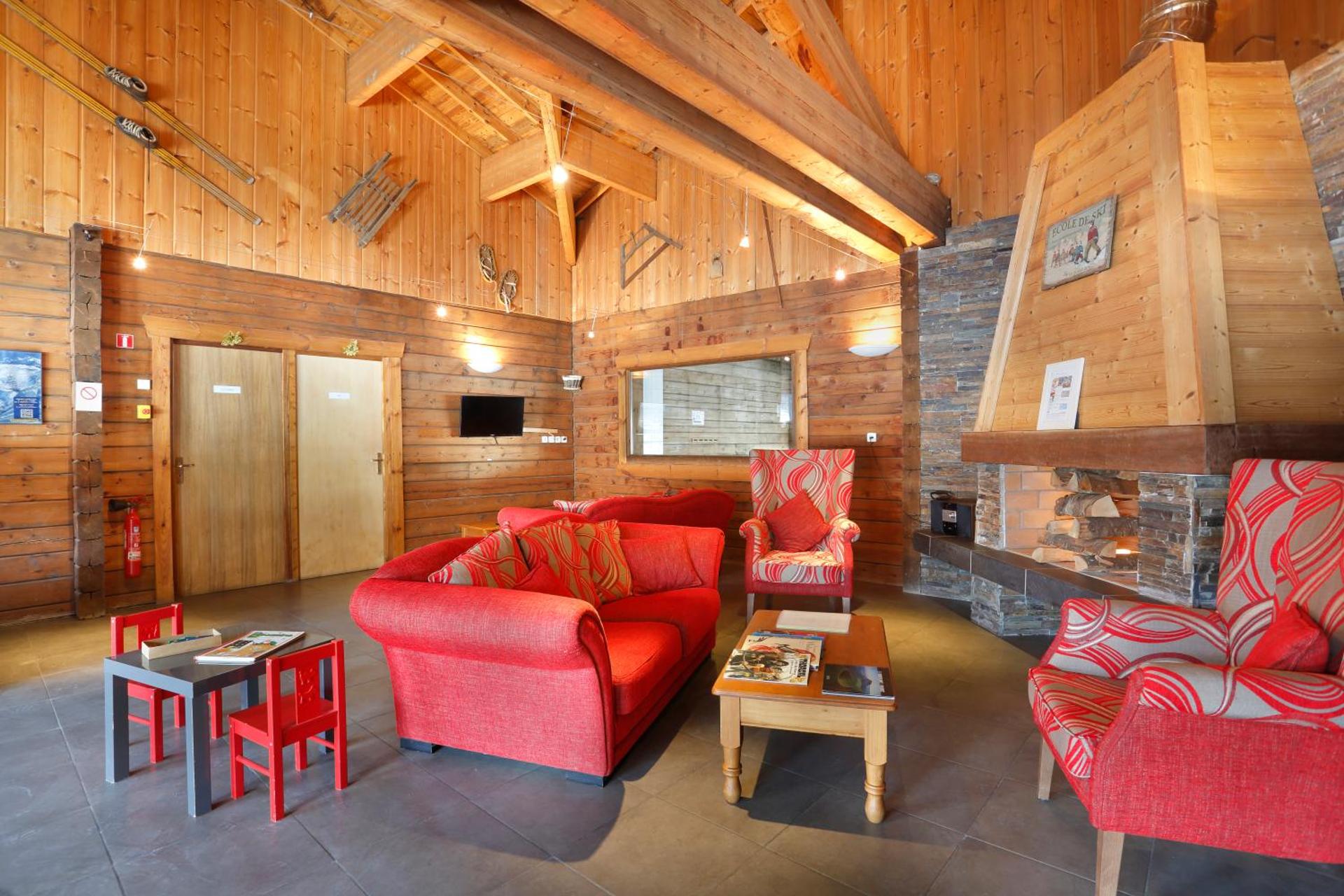 Communal lounge/ TV room