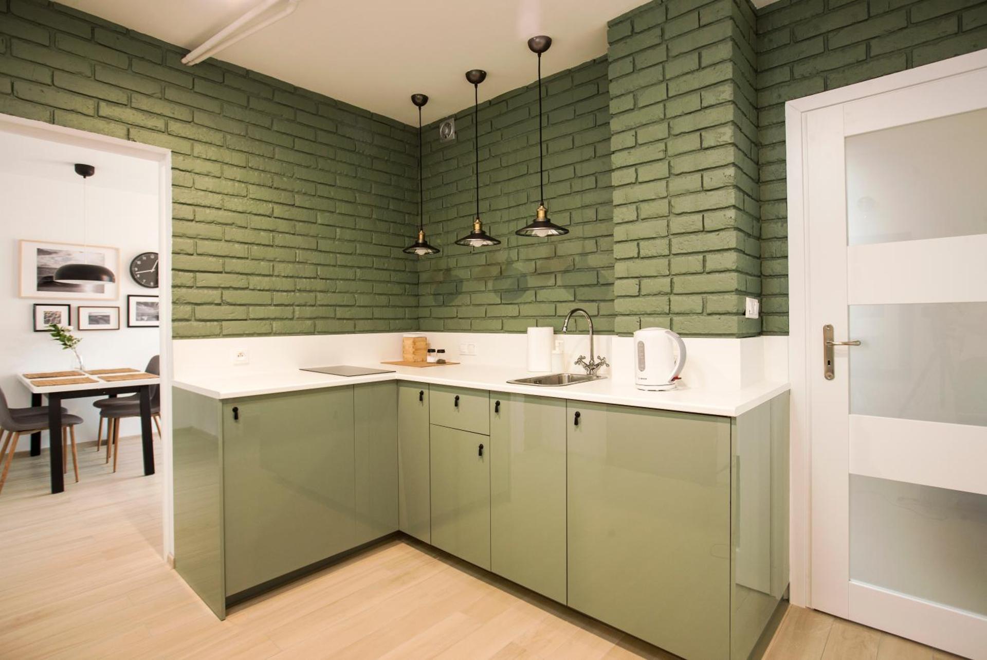 Kitchen or kitchenette