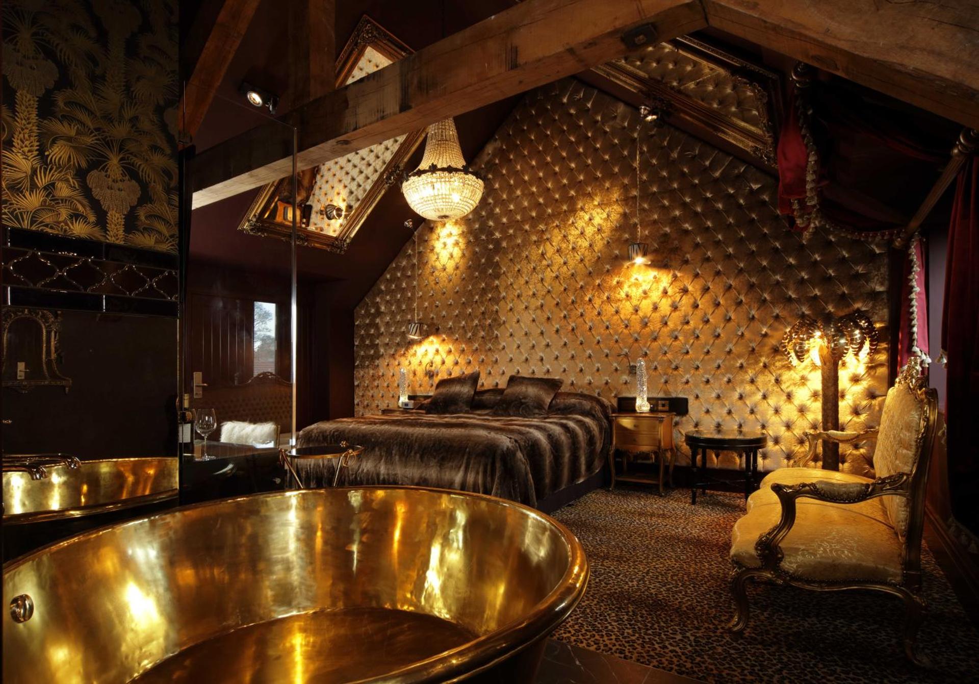 Photo of the whole room