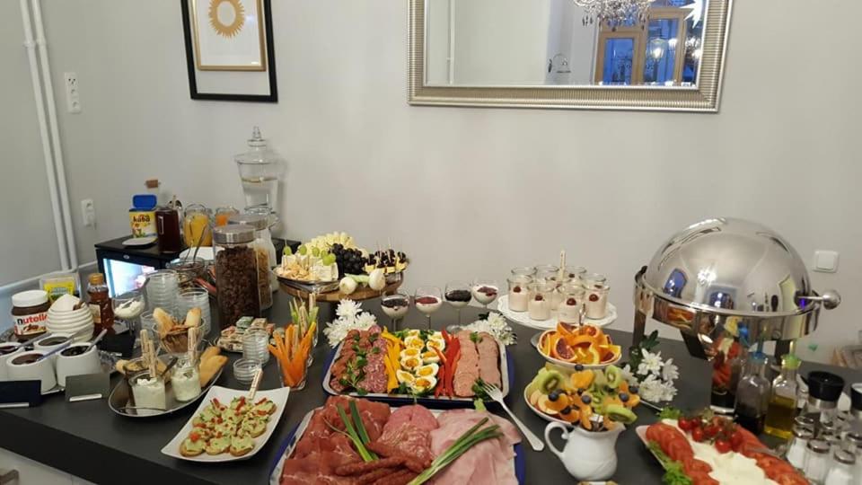 Continental breakfast