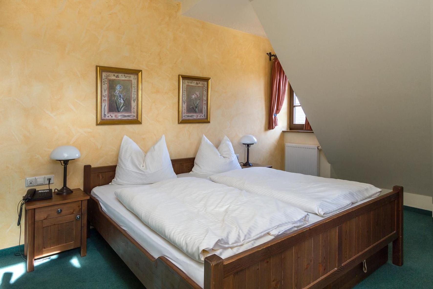 Burgschänke & Herberge Goldener Löwe