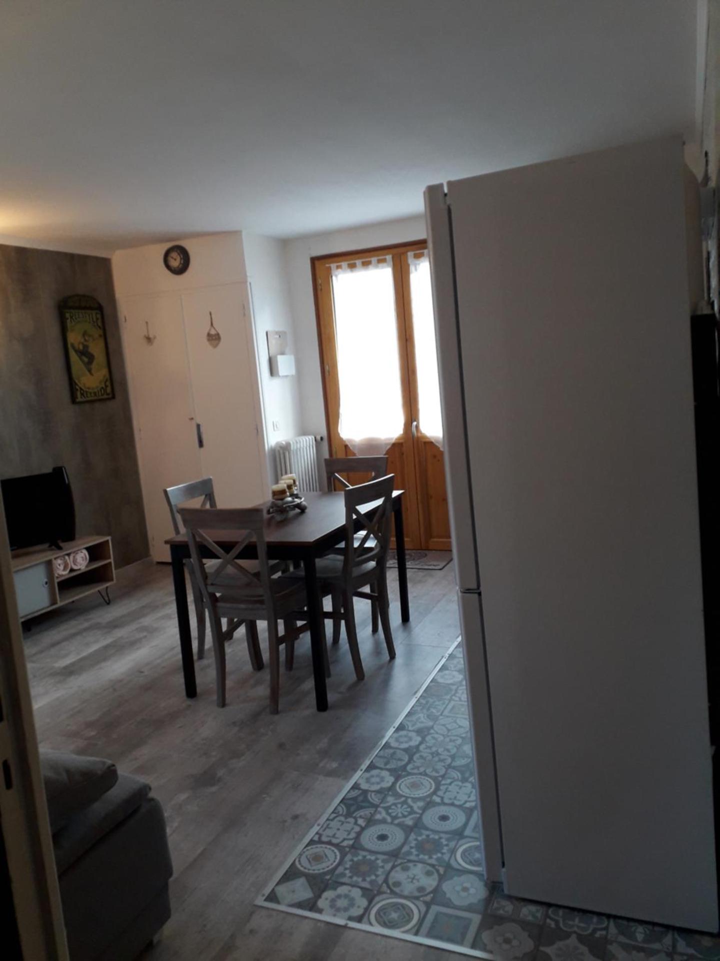 Enclos savoyard Appartement meublé 1chambre 1 canapé lits 3personnes