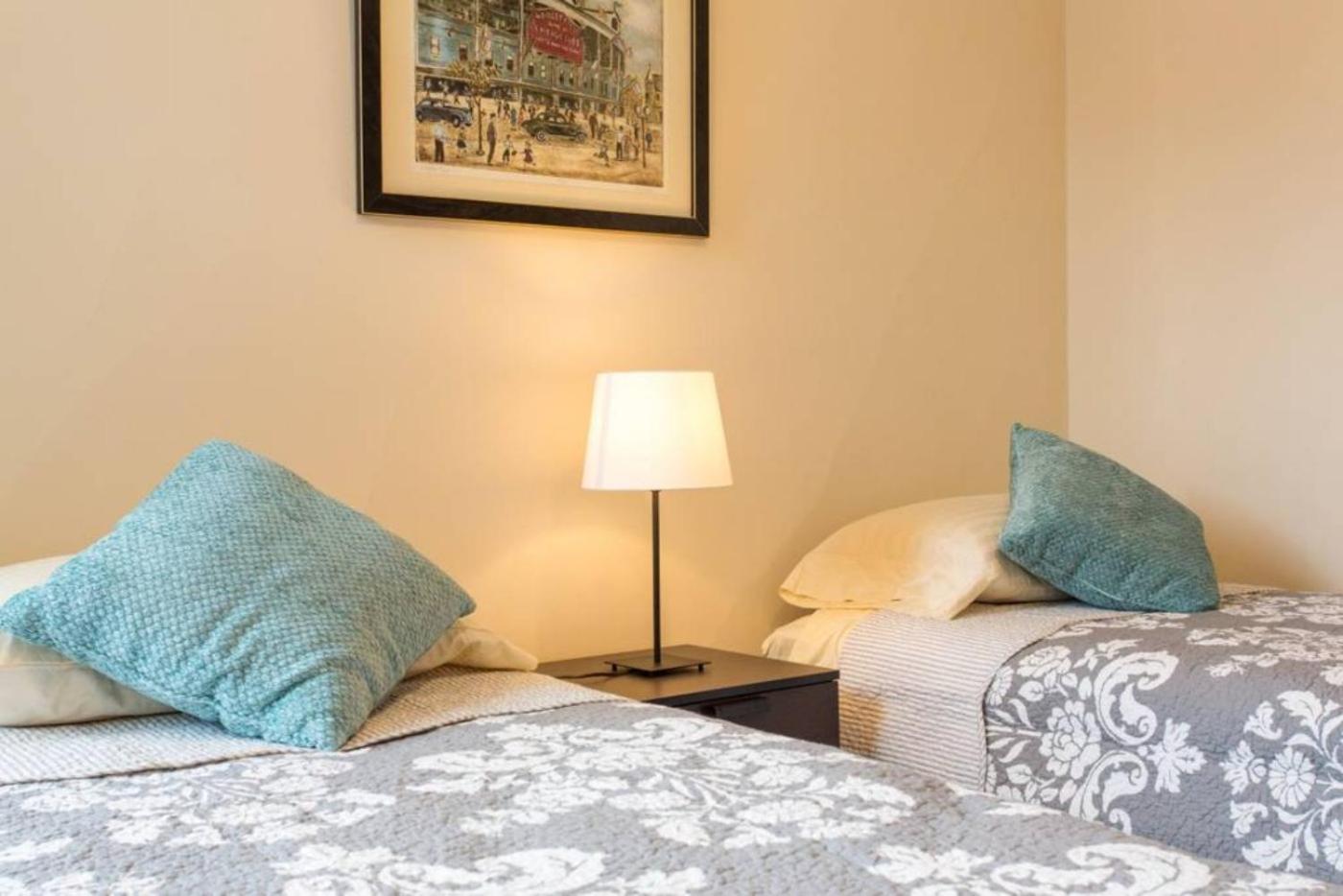 Wrigley Oasis! Steps from the Field! - 3BD 1BA