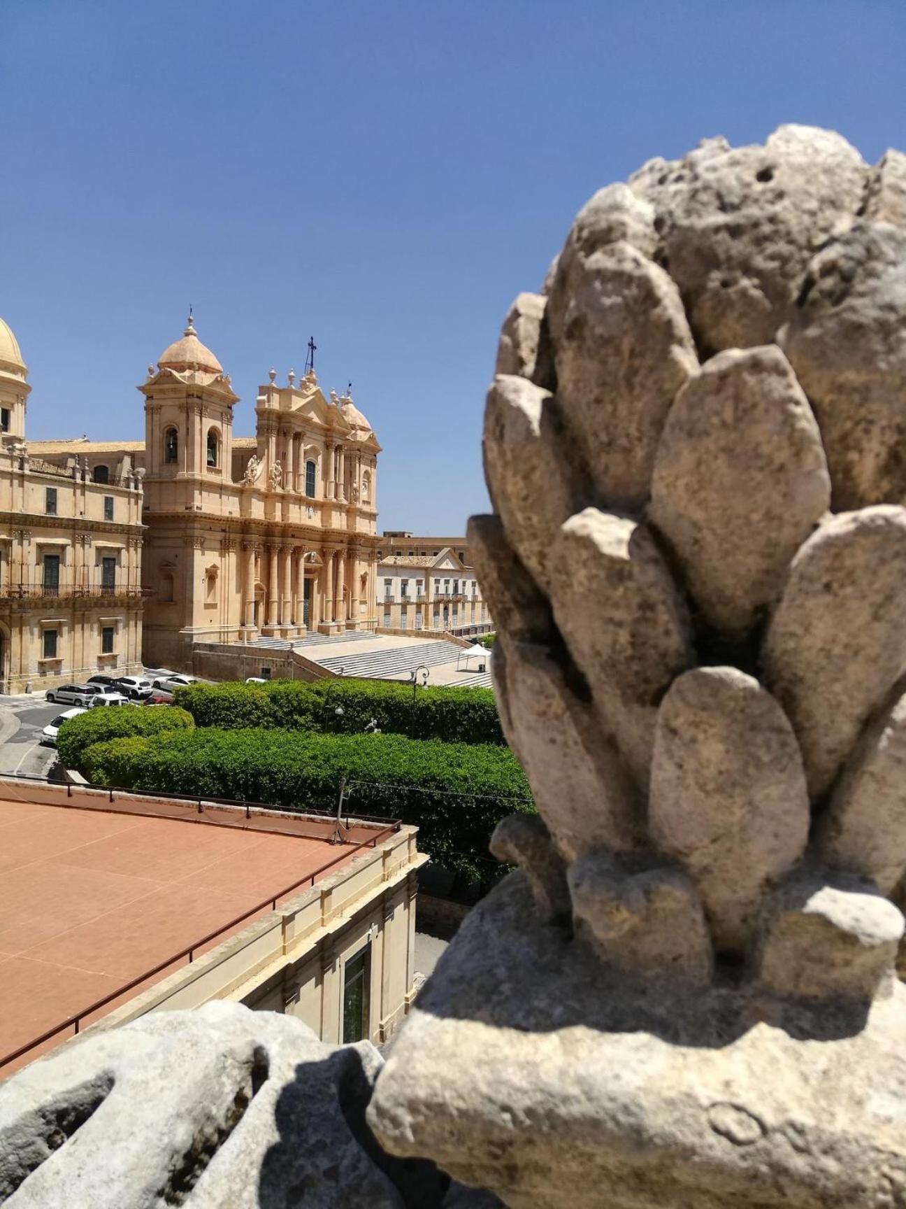 Logo/Certificate/Sign